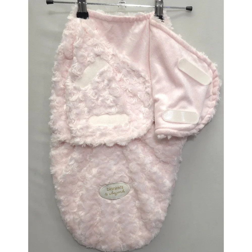 Blankets and Beyond Baby Swaddles Sleepers Cozy Rosette Swirl‎ Soft Pink